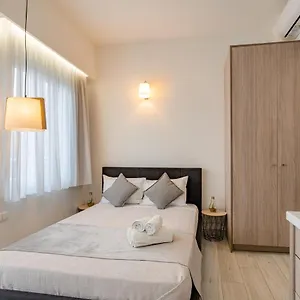 white-gray-apartment.rethymnohotels.net/